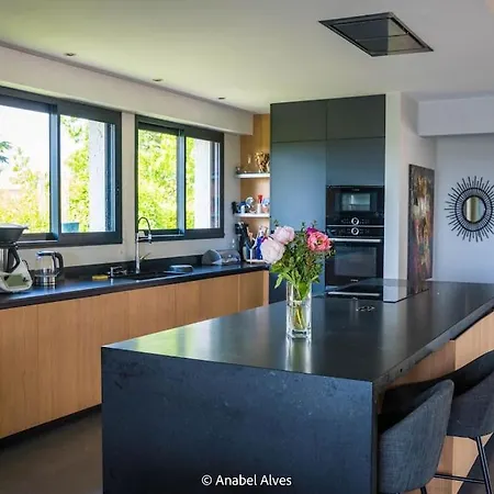 250 M2, Piscine A 10 Minutes De Toulouse Montrabe