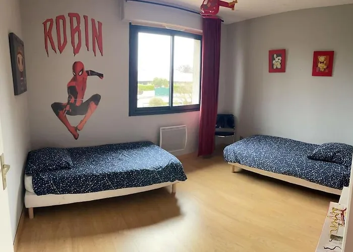 250 M2, Piscine A 10 Minutes De Toulouse Montrabe